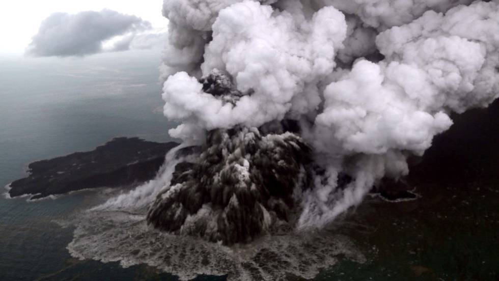 SIGUE EL TERROR MORTAL EN INDONESIA
