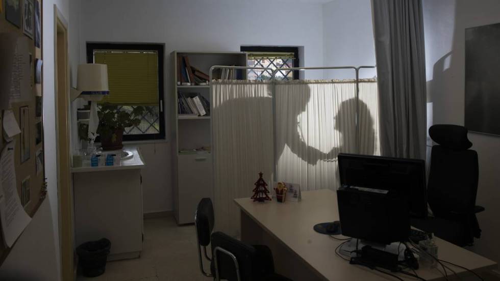 RECORTES EN SANIDAD: PEOR ATENCION SANITARIA