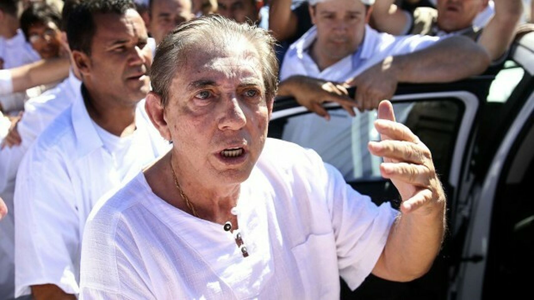 SE ENTREGA EL MEDIUM BRASILEÑO ACUSADO DE ABUSOS SEXUALES.