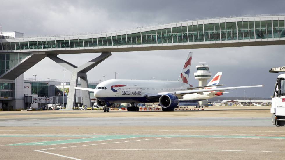 DRONES CIERRAN EL AEROPUERTO DE GATWICK