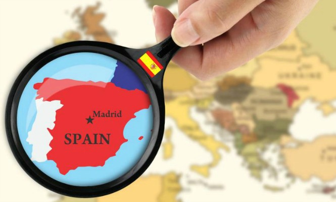 ESPAÑA MEJOR QUE HACE 40 AÑOS: NO GRACIAS A LOS POLITIOS