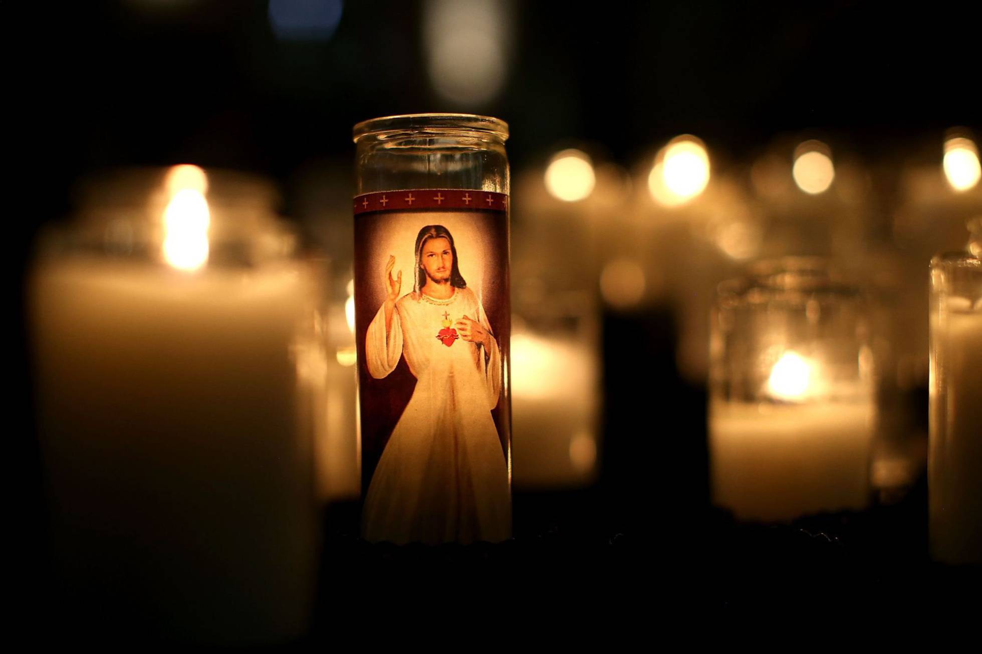 LA FISCALIA DE EEUU NO SE FIA DE LA IGLESIA E INVESTIGA POR SU CUENTA