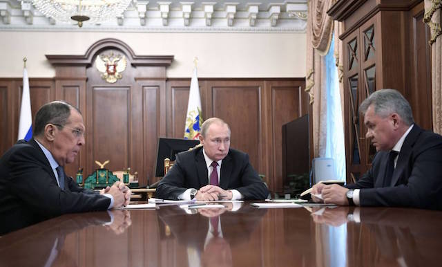 PACTO DE ARMAS NUCLEARES: SE VA EEUU, SE VA RUSIA