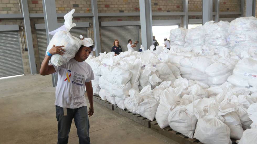 SE ACOPIA LA AYUDA HUMANITARIA PARA VENEZUELA
