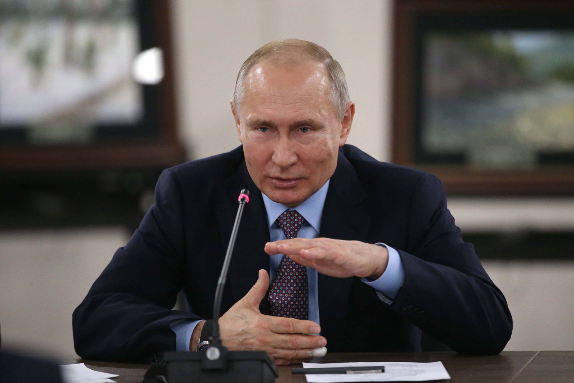 RUSIA Y HUNGRÍA INTERFERENCIAS PARA LA U.E.