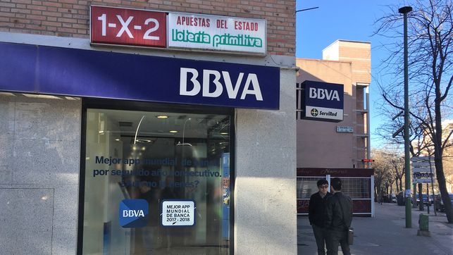 Sucursal BBVA Usera ciudadanos reclamaciones EDIIMA20190212 0868 4