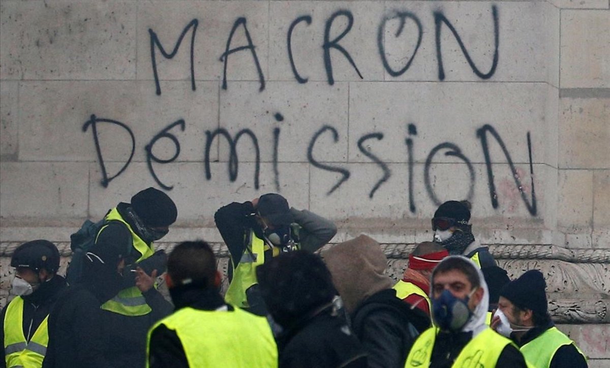 MANIFESTACIÓN DE CHALECOS AMARILLOS EN PARÍS PERO NO EN LOS CAMPOS ELISEOS