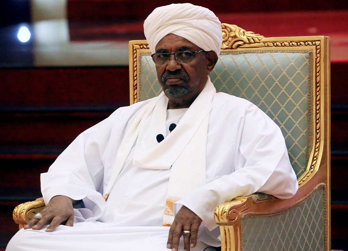 SUDAN: UN DICTADOR MENOS