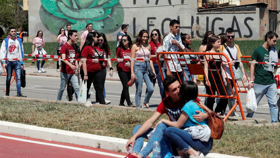 PAELLA Y BOTELLÓN SIN PERMISO EN VALENCIA:¿ES CULTURA?