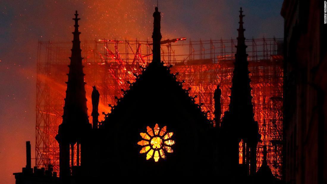 20190416 notre dame y papa