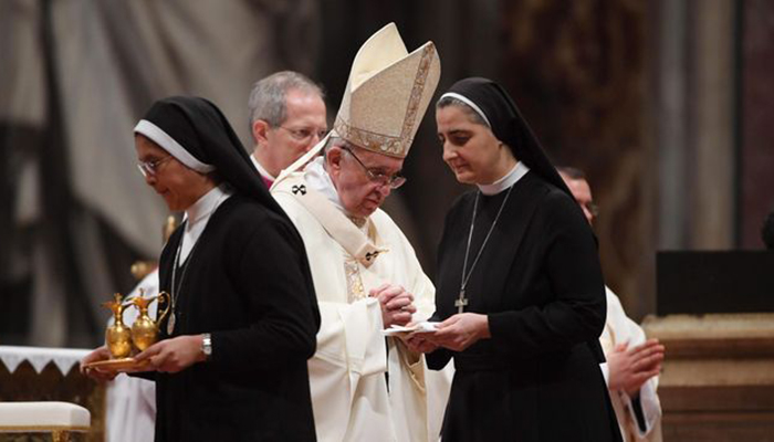 Papa Francisco Monjas