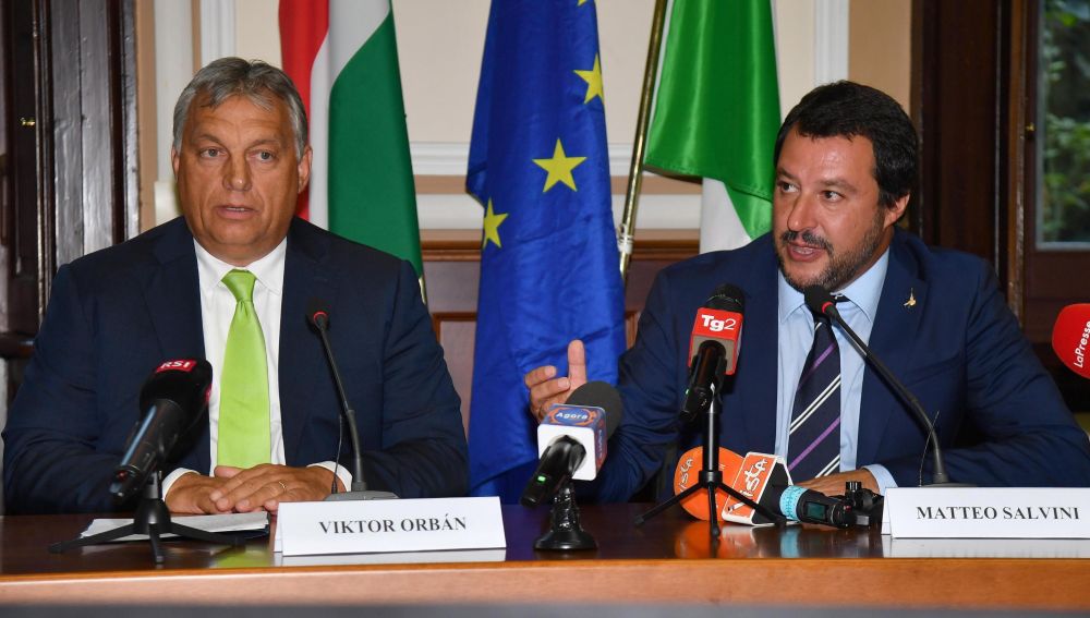 SALVINI Y ORBAN CONTRA LOS EMIGRANTES