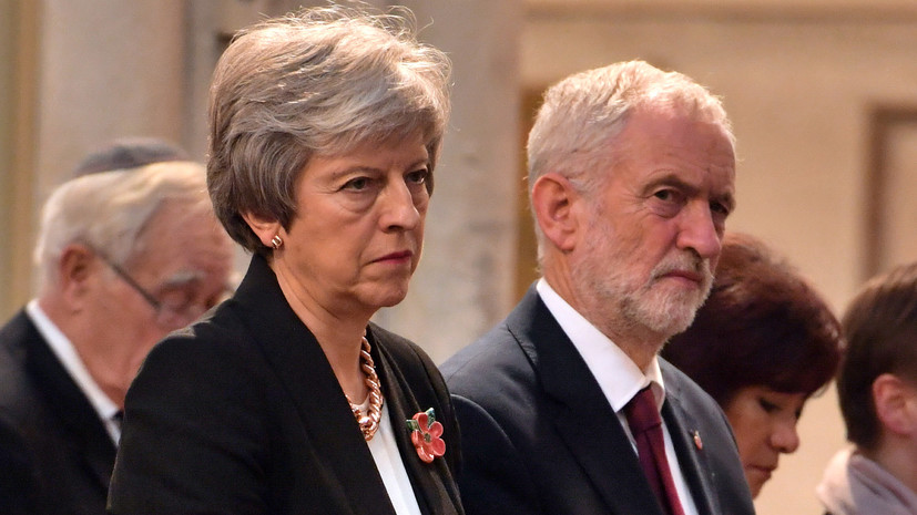 MAY Y CORBYN ANDAN A LA GRESCA