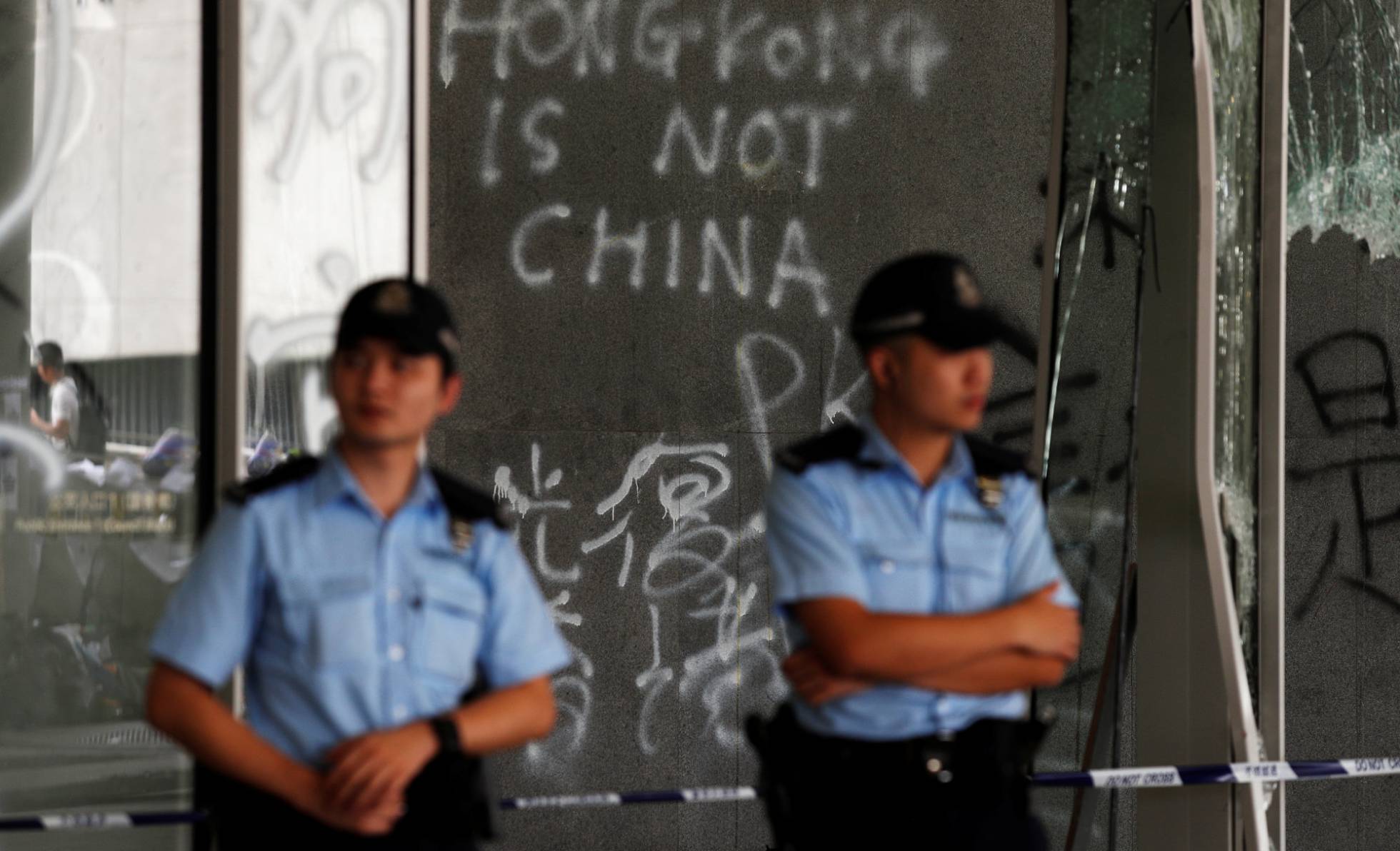 CHINA PONE EN SU SITIO A UNITED KINGDOM