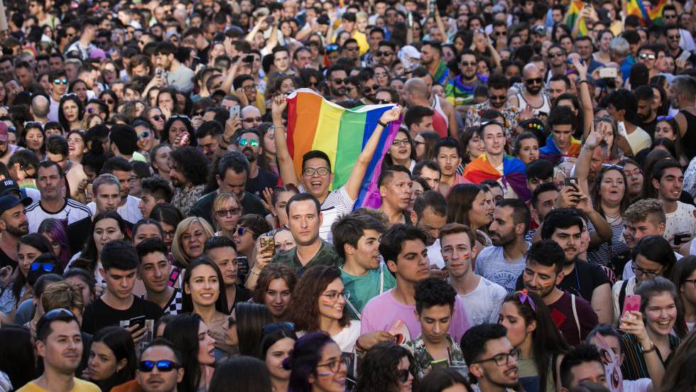 ORGULLO EN MADRID: FIESTA POLITIZADA