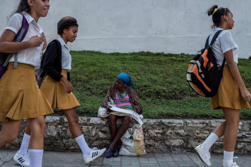 LA REVOLUCIÓN EN CUBA: PENSIONES DE 9 EUROS