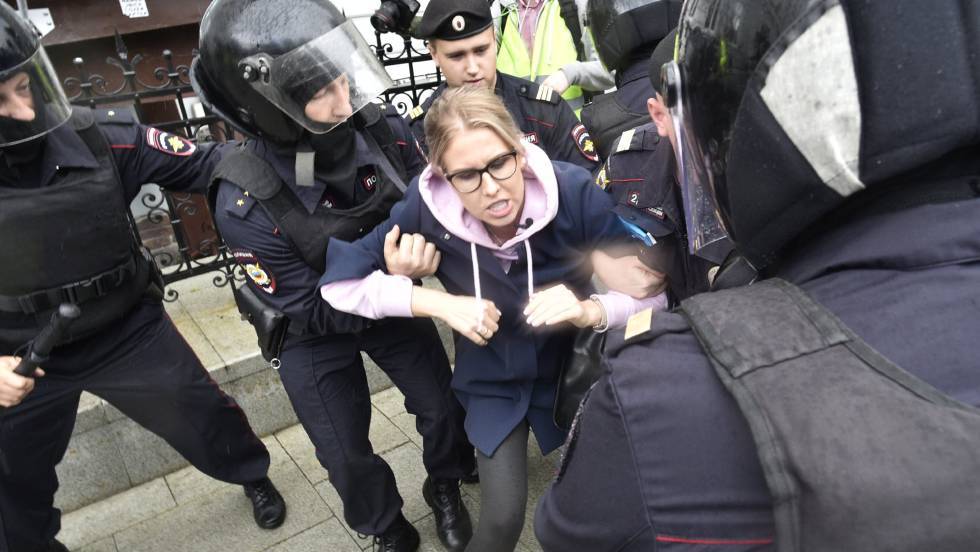 PROTESTAS EN MOSCÚ POR ELECCIONES LIBRES
