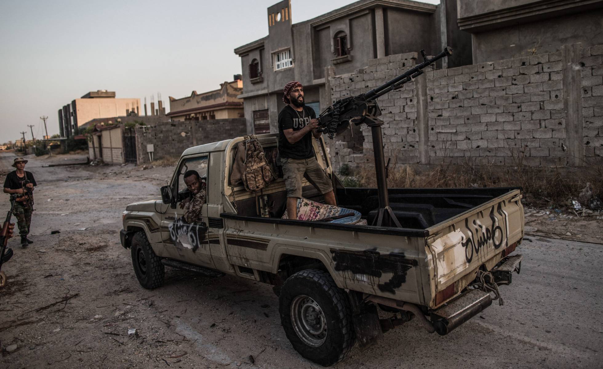 43 MUERTOS: BOMBARDEO AL SUR DE LIBIA