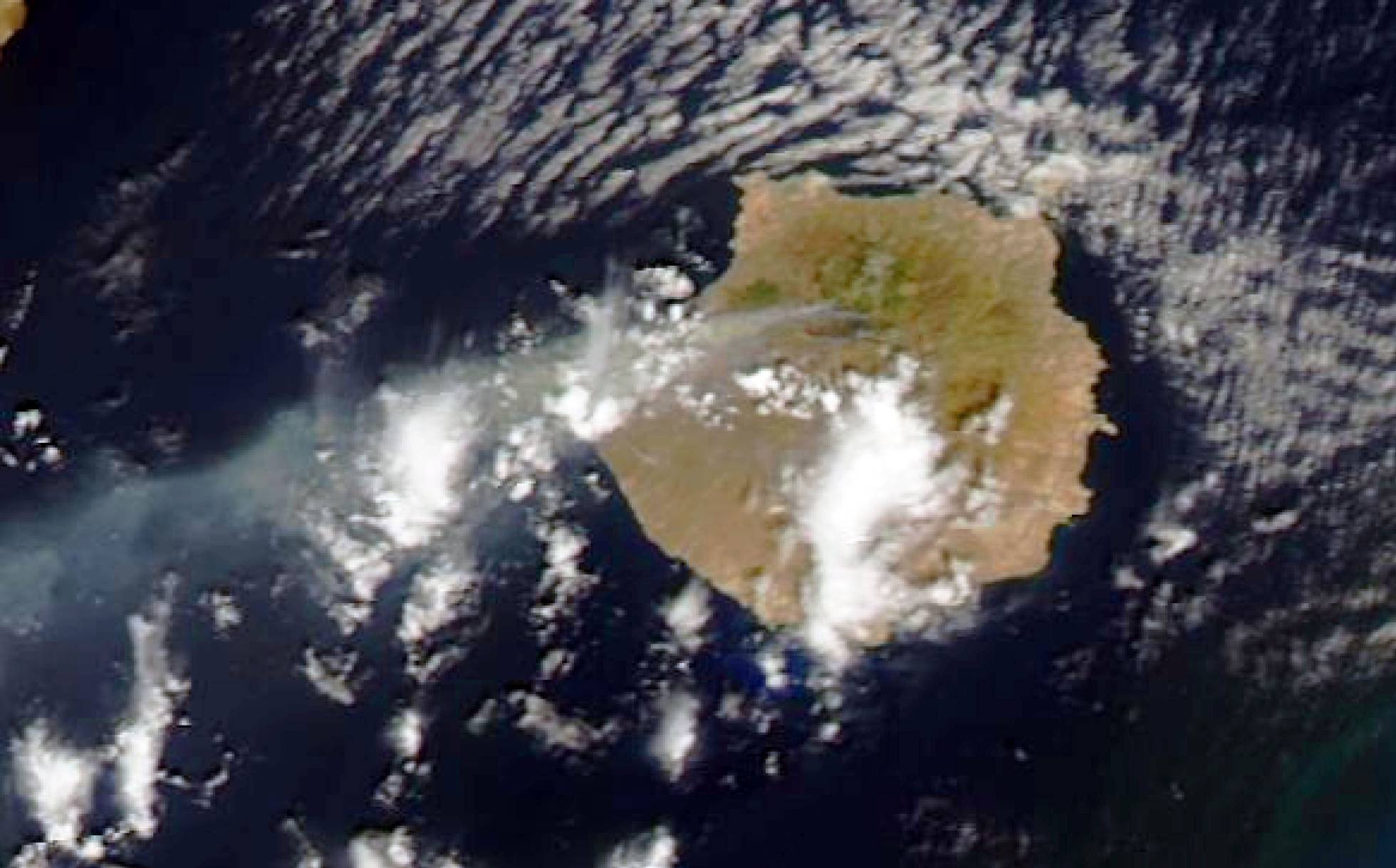 SIN CONTROL EL INCENDIO DE GRAN CANARIA