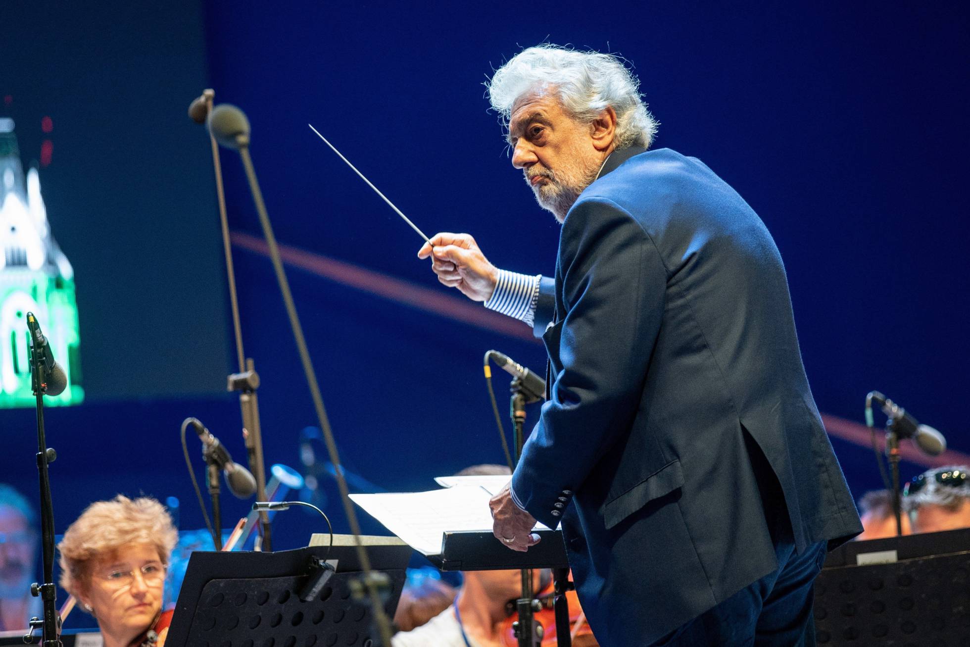 A.P. NO PARA: MÁS DENUNCIAS CONTRA PLACIDO DOMINGO