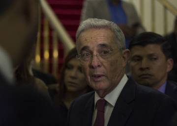 COLOMBIA EN VILO: URIBE A JUICIO