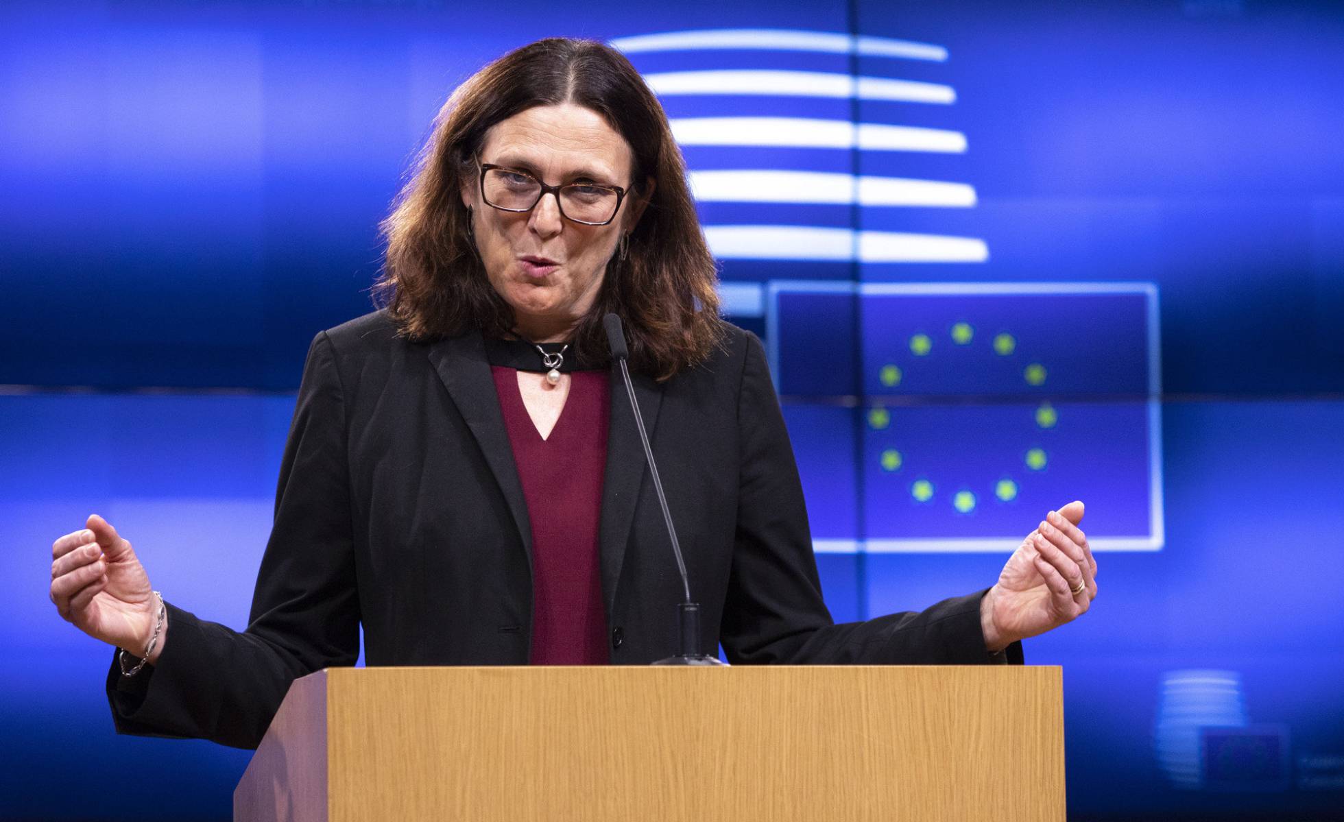 BRUSELAS CONTESTA A EEUU POR CARTA