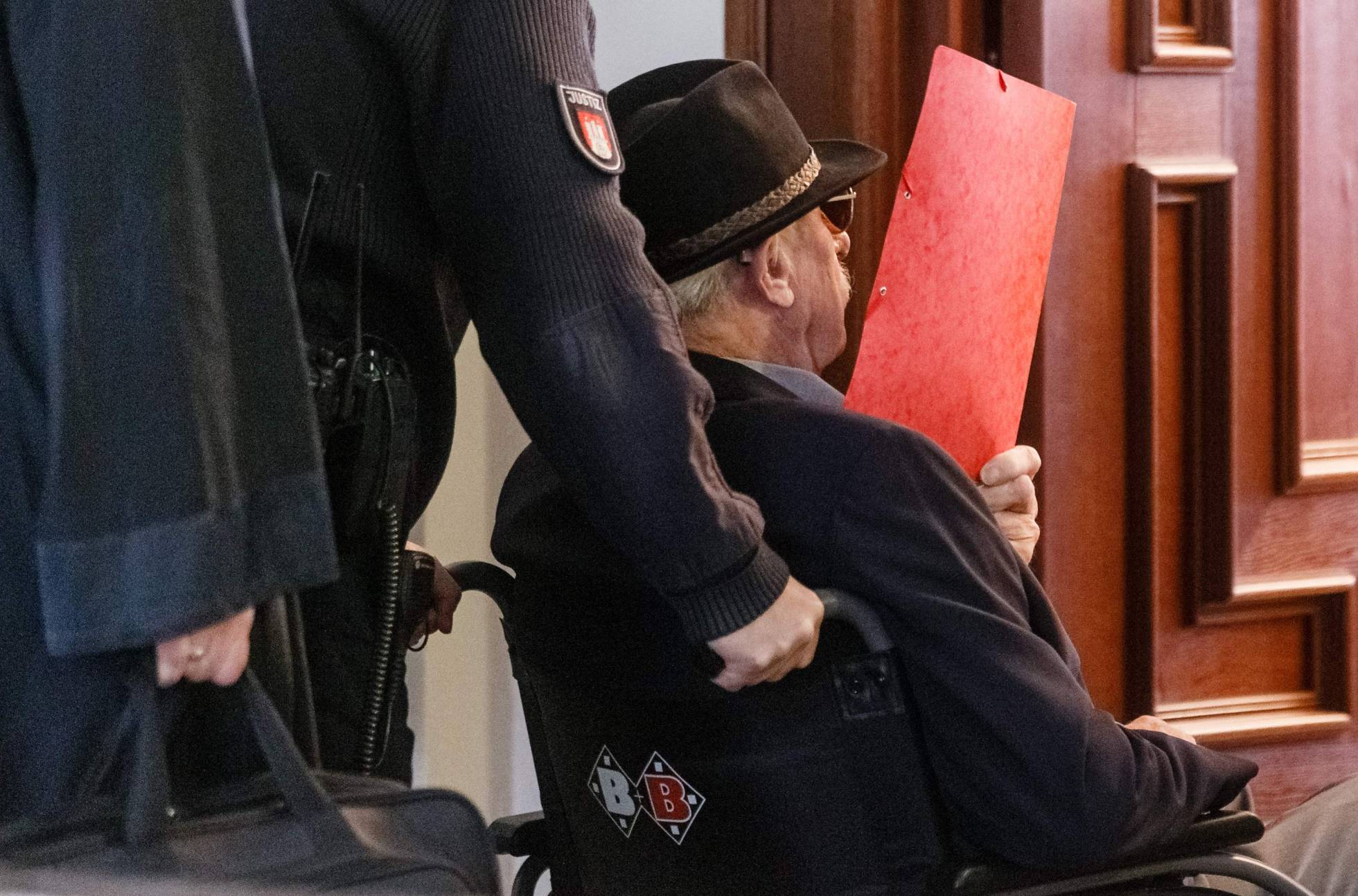 AL BANQUILLO EN ALEMANIA CON 93 AÑOS: VIGILANTE NAZI