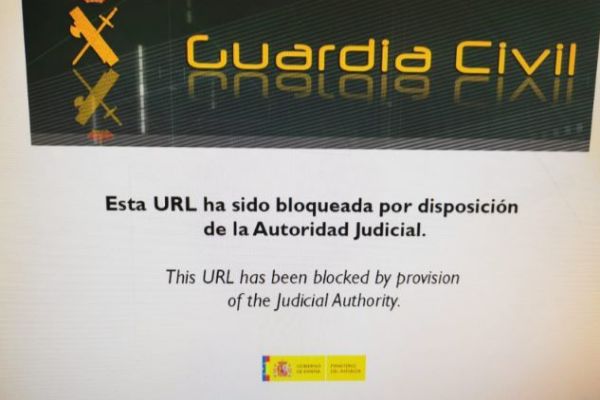15714073536133