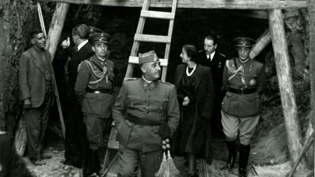 Franco visitando Valle Carmen Polo EDIIMA20170411 0326 19