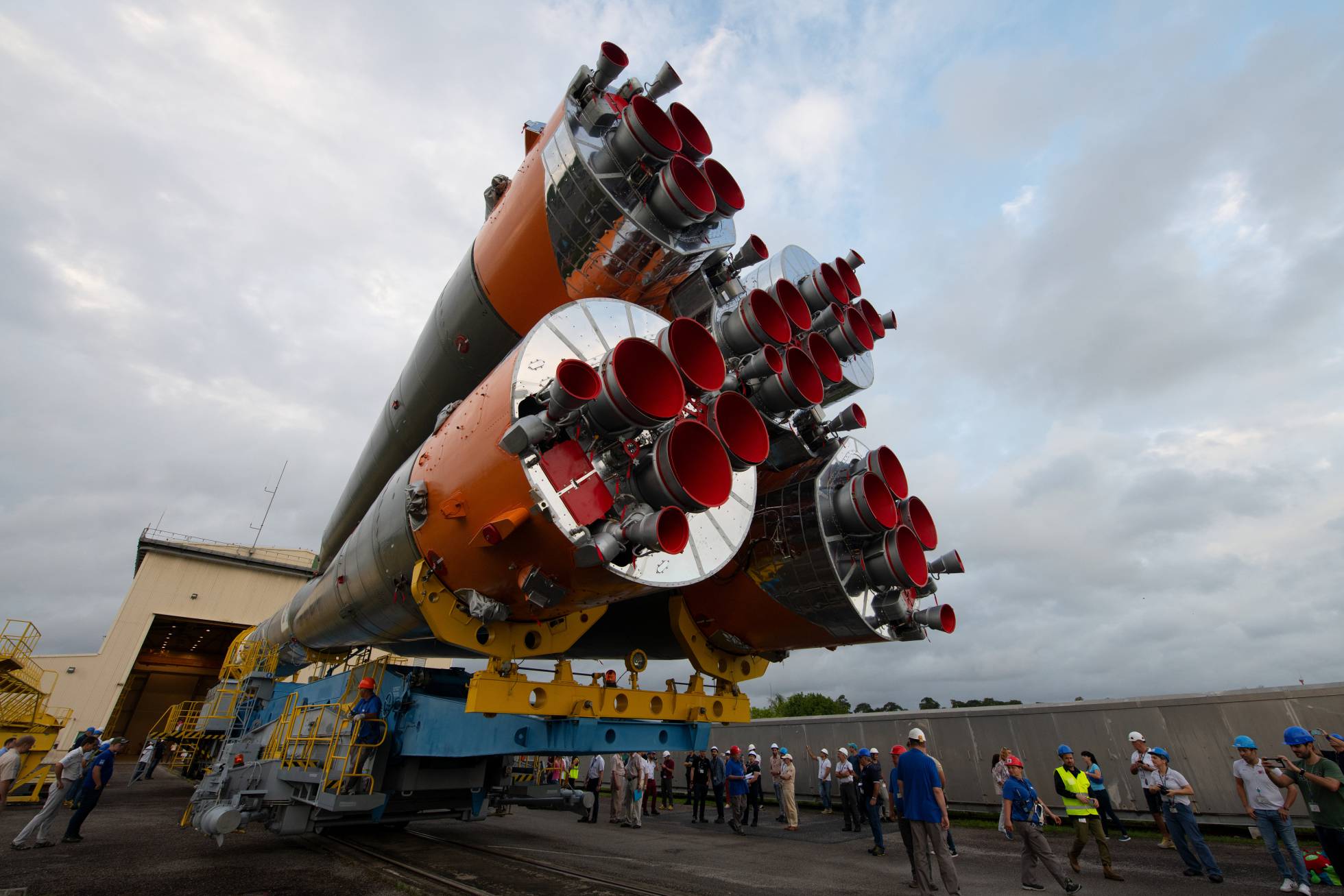 400 AÑOS DESPUÉS NO SOMOS EL CENTRO Y VAMOS A CAZAR PLANETAS