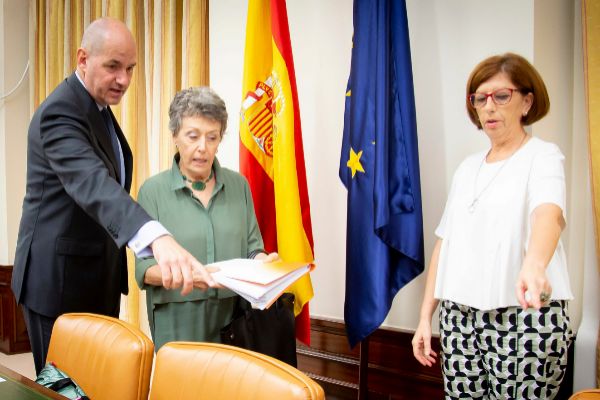 RTVE ESTÁ COMO EL GOBIERNO DE SÁNCHEZ