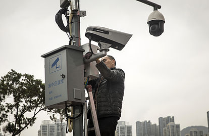 LOS CHINOS: ENTRE SEGURIDAD Y PRIVACIDAD PREFIEREN LO PRIMERO