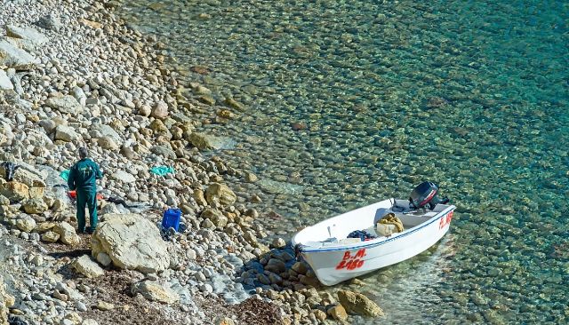 PATERAS ENTRE YATES EN IBIZA