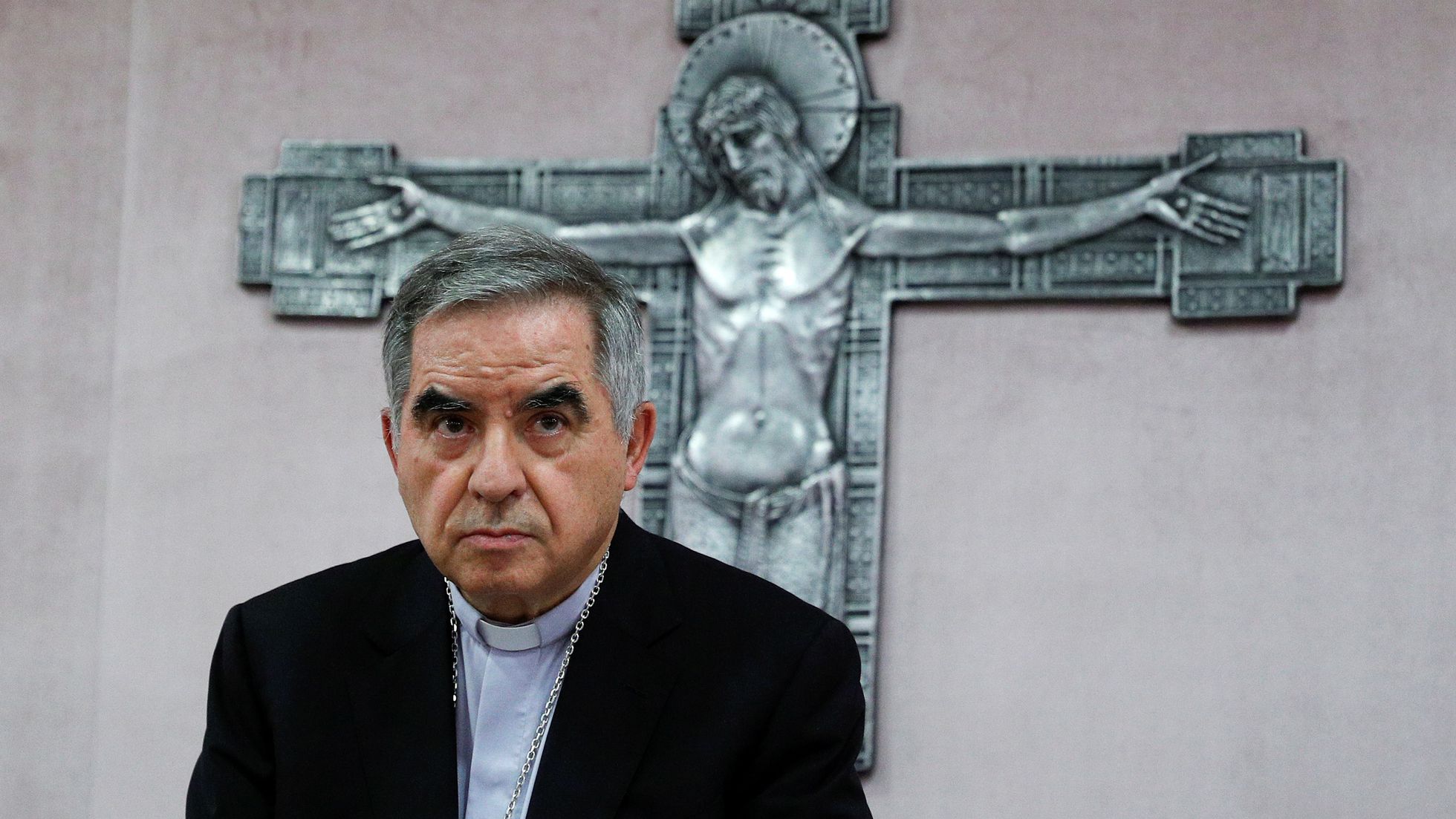 ¿LUCHAS DE INTERESES EN EL VATICANO?