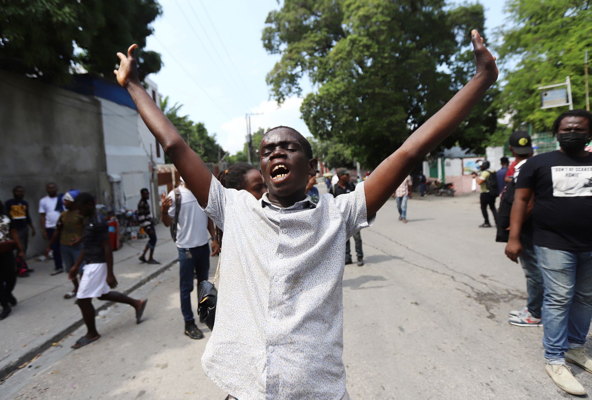 HAITI: SUCUMBE A LA VIOLENCIA: 17 MISIONEROS SECUESTRADOS