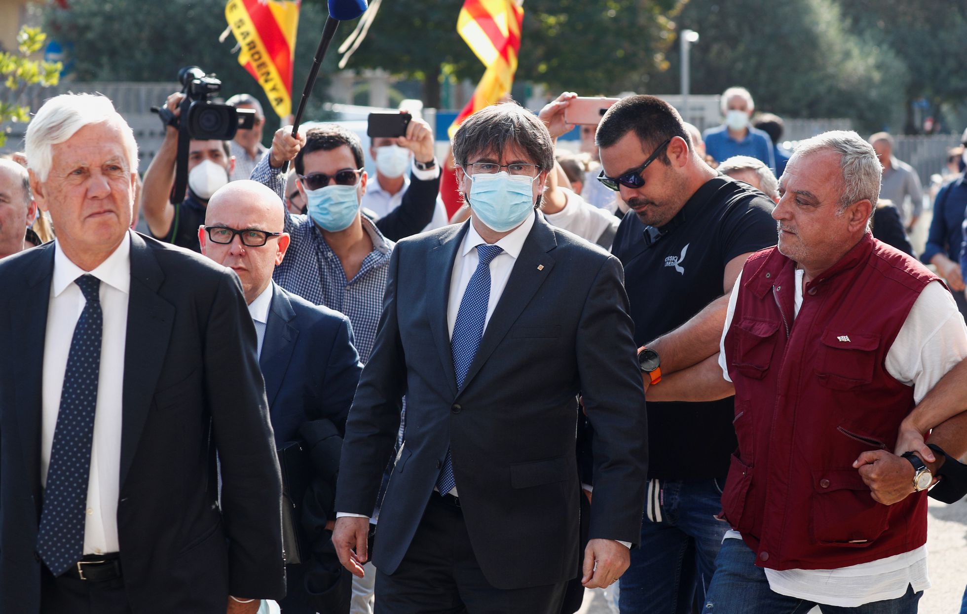 PUIGDEMONT: TODO PASA A LA NORMALIDAD Y NO PASA NADA