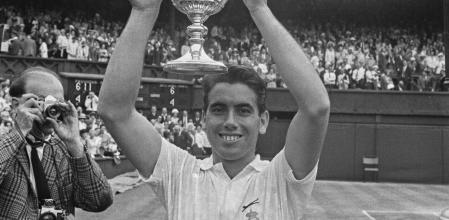 ADIOS MANOLO SANTANA: CON EL LLEGÓ EL TENIS A ESPAÑA