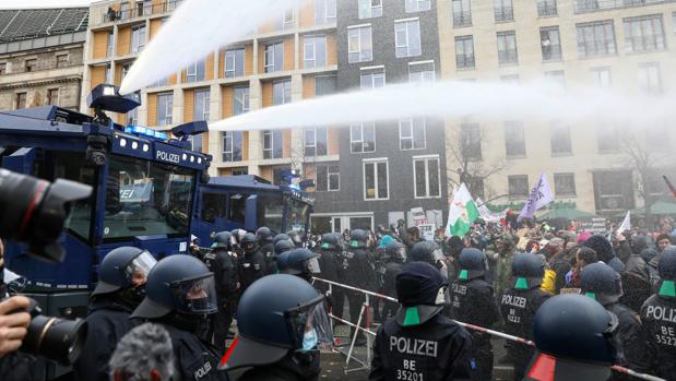 protesta berlin k1MF 620x349abc