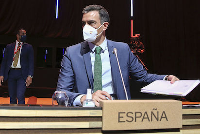 PEDRO SANCHEZ Y EL CAMBIO: MEDIO MILLON LE CAMBIAN POR EL PP