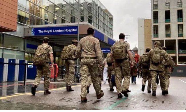 militares en LOndres
