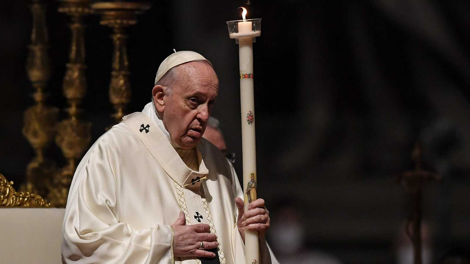 EL VATICANO MUEVE FICHA TRAS LA ACUSACIÓN A RATZINGER
