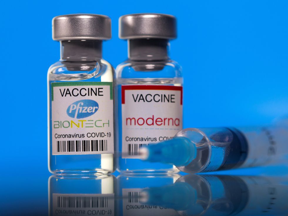 VACUNA PFIZER Y MODERNA