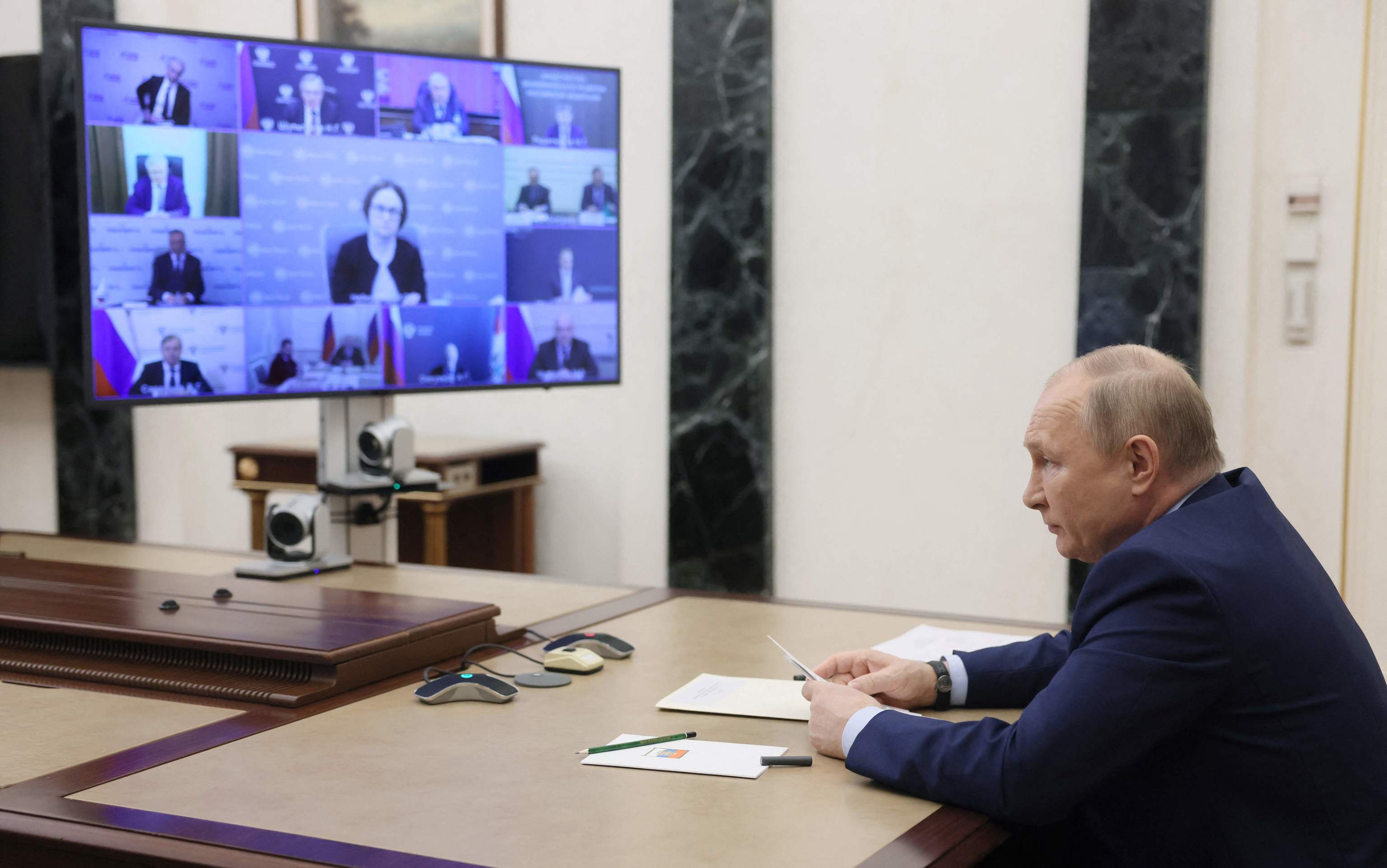 PUTIN