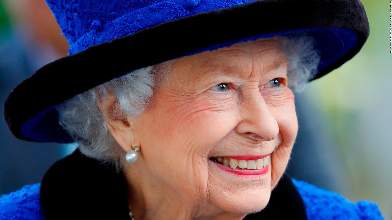 ISABEL II, 70 AÑOS EN EL TRONO, Y AHÍ LA TIENEN