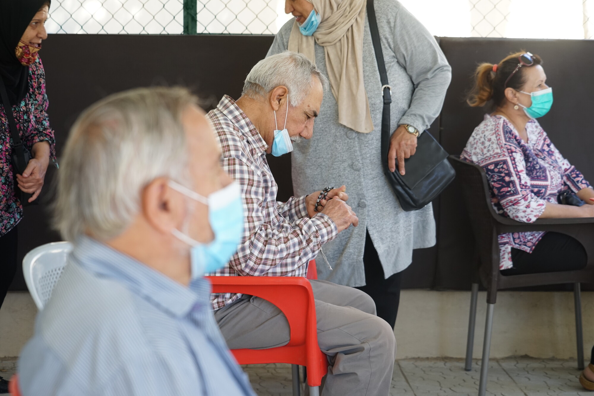 LA COVID SIGUE, Y LOS QUE FALLECEN SON MAYORES, A LOS QUE SE SIGUE SIN ATENDER BIEN