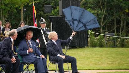 BORIS Y EL PARAGUAS