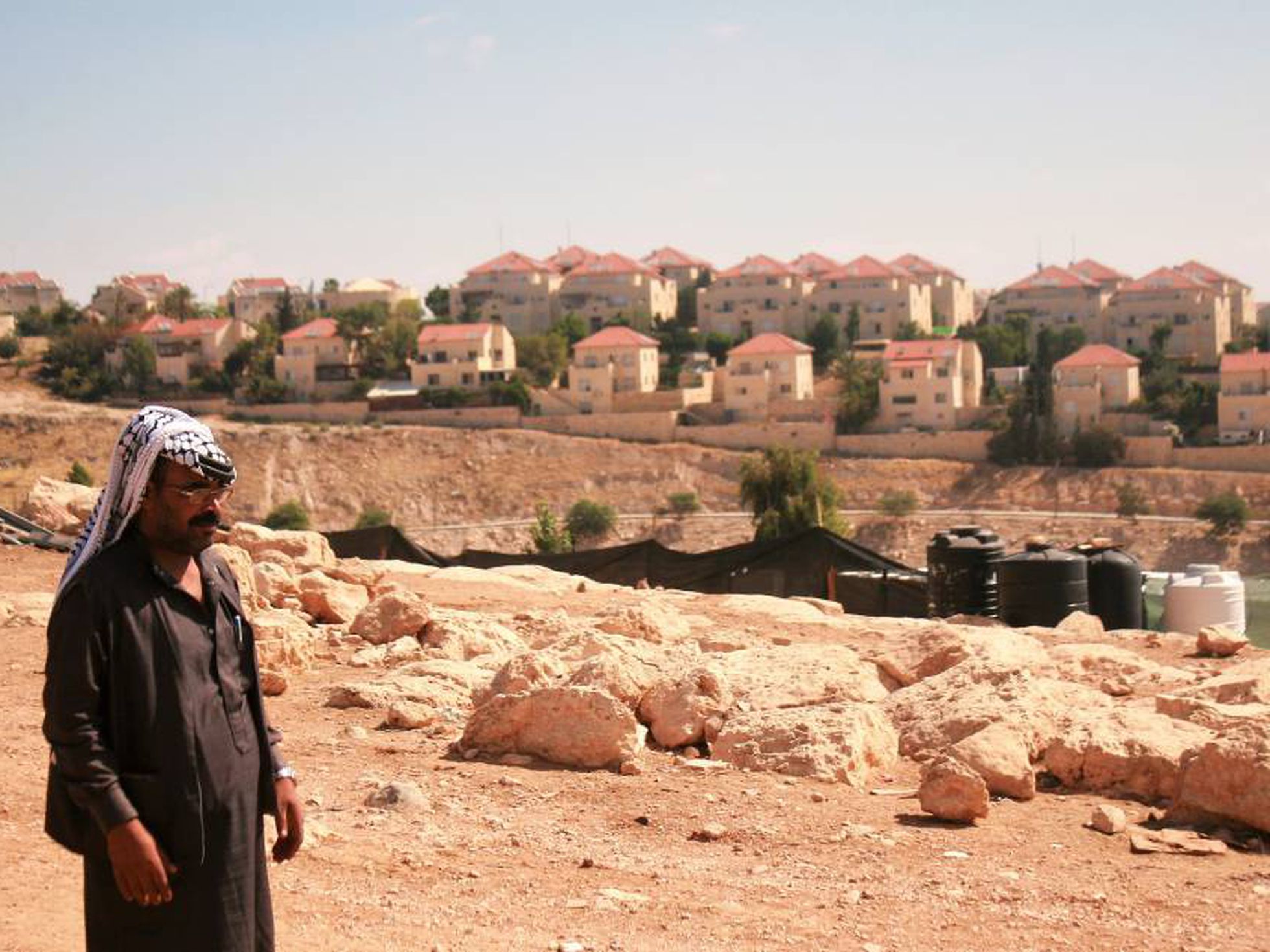 ISRAEL CONTRA LOS BEDUINOS: NECESITAN SUS VIVIENDAS PARA PRACTICAS DE TIRO