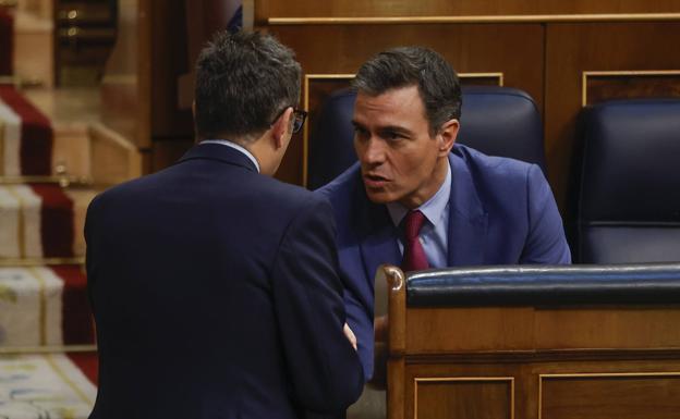 LEY DE SECRETOS OFICIALES O LA IDIOCIA DE LOS ESPAÑOLES
