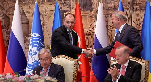 CORREGIMOS: RUSIA Y UCRANIA NO SE DIERON LA MANO