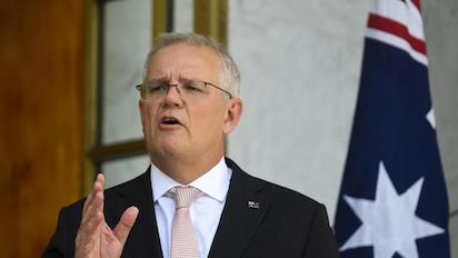 AUSTRALIA: EXPRIMER MINISTRO SOBRADO, ASUMIO 5 MINISTERIOS